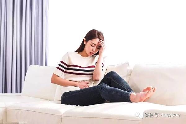 心肌缺氧 大量的血液冲向大脑和面部,会使供应心脏的血液减少而靠造成