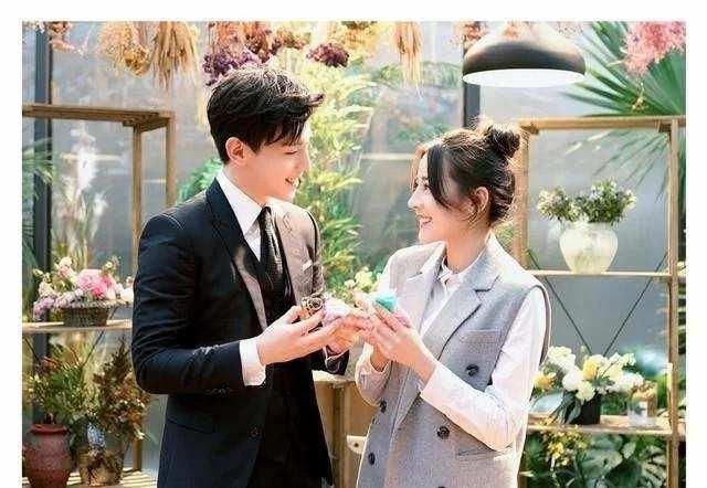 《一千零一夜》正热播,迪丽热巴新剧《枕上书