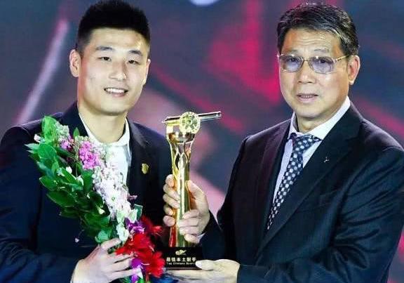 国足主帅里皮青睐他,广州恒大想要买断他,这位