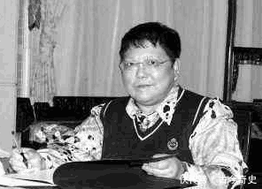 邓小平子女如今过得怎样? 4人从政, 1人从商, 个