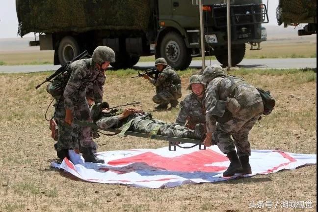 土豪旅首战朱日和,与第一蓝军旅进行对决,能