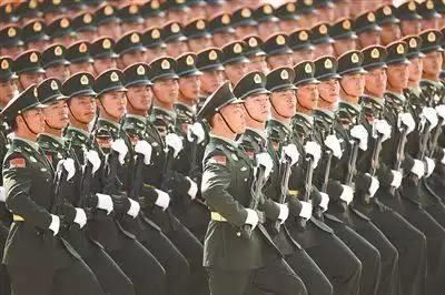 科普:集团军军长是正厅级, 那大军区司令是