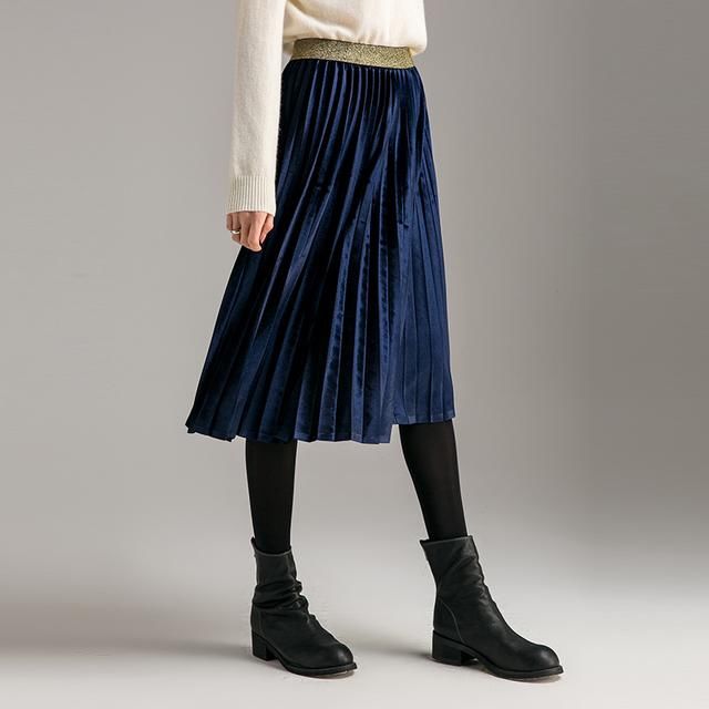 这么一款复古又显腿长的丝绒半身裙,还没有收