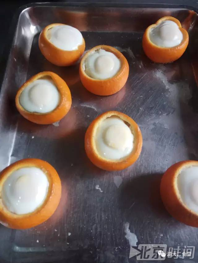 大学食堂再添神菜“橙市套路深” 网友点赞