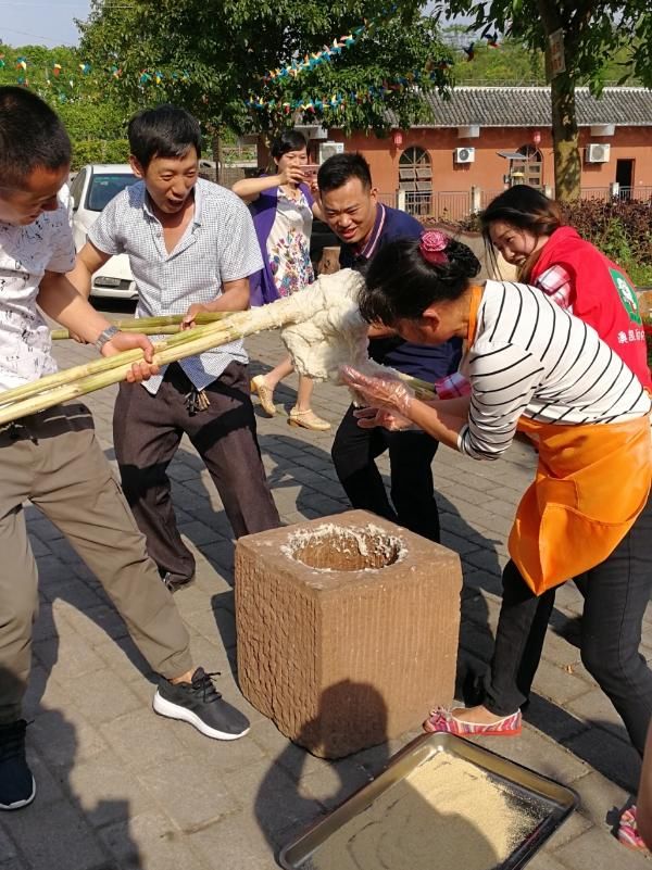赏花摘果、磨豆腐打糍粑,长寿乡村旅游升级耍