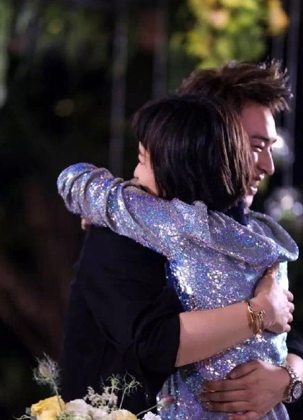 潘玮柏表白吴昕求正式交往 逢场作戏还是假戏