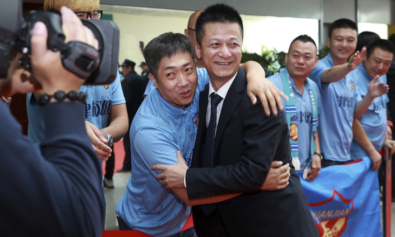 而这一切的背后缔造者--权健集团董事长束昱辉