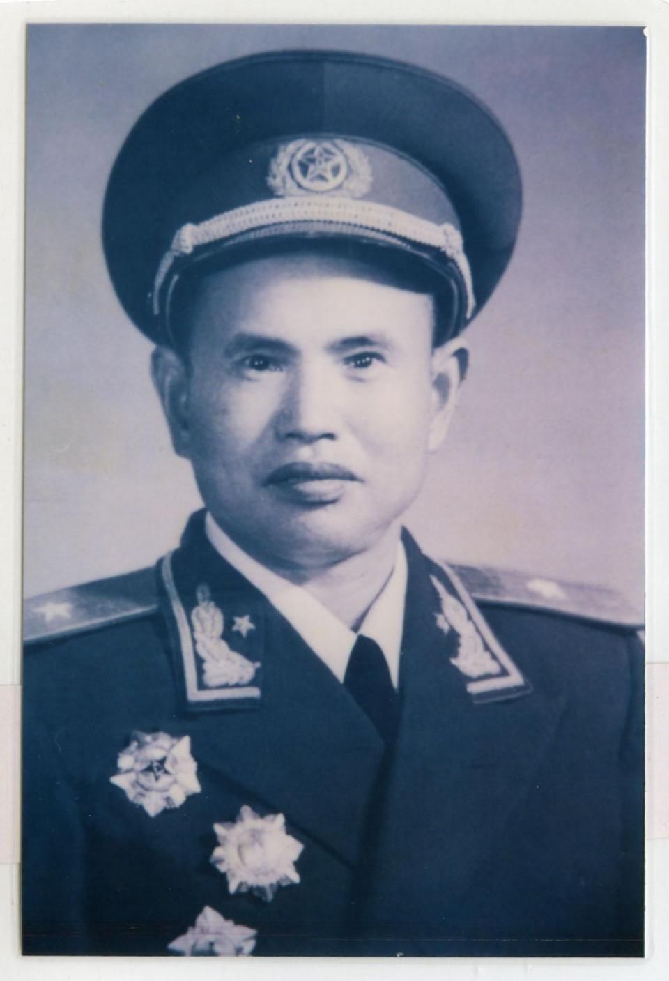 解放军工兵之王:只有他有免死金牌,一生8次降职,最后当了少将