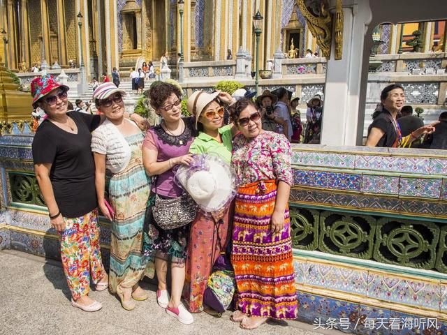 泰国民众怎样看待中国游客?网友:很有钱,没素