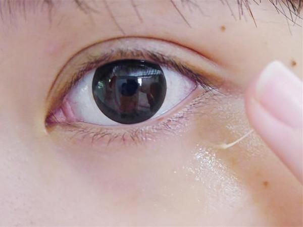 女人40皮肤容易变差,睡前只要花5秒时间,皮肤