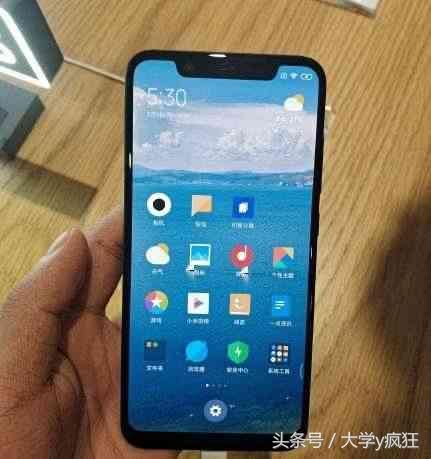 小米8货量充足?1分37秒被秒光!网友:我再看看