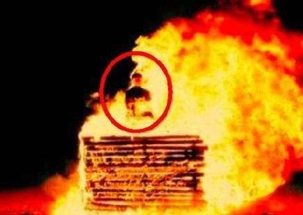 为什么死人尸体在火化时, 会突然坐起来? 看完