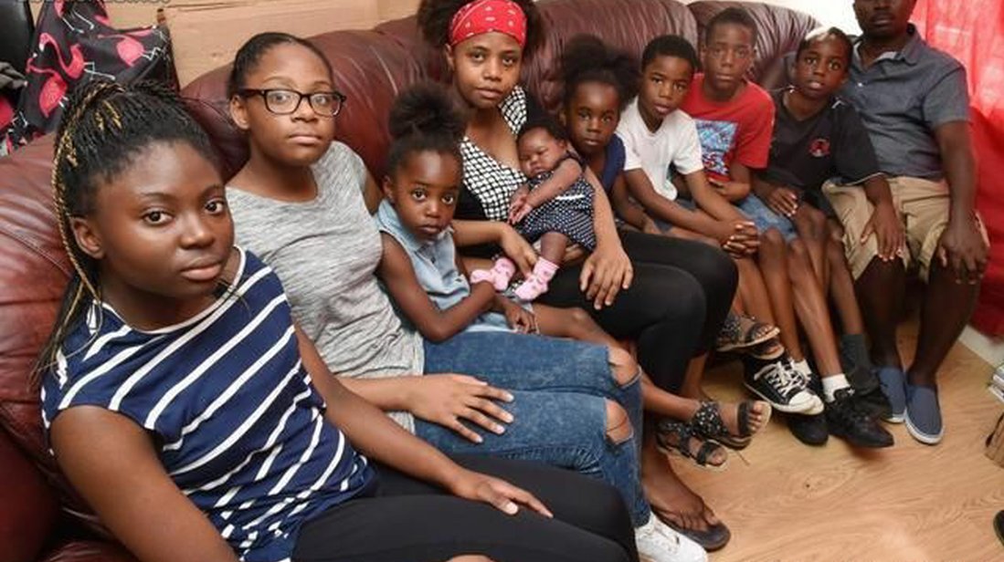 越来越多的非洲黑人难民来到法国,法国的黑人