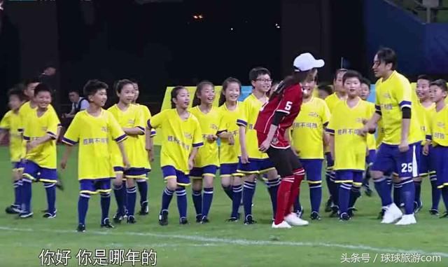 奔跑吧:王祖蓝混进小朋友队伍,大家都在笑,有谁