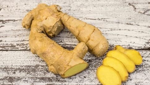 生姜盐巴治狐臭 医生: 皮肤会烂掉!