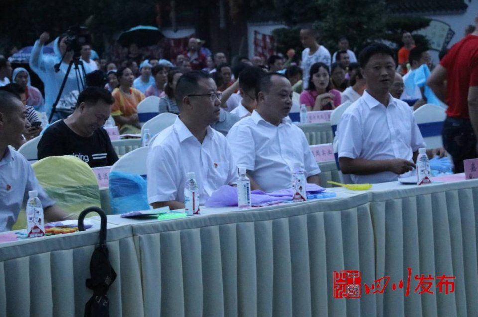 古:凝聚企业合力 百万捐赠助力脱贫攻坚助推乡村振兴