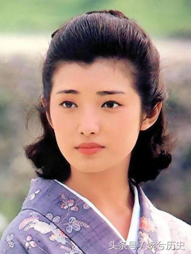 巩俐因长得像她而大火 张国荣是她的铁粉 山口