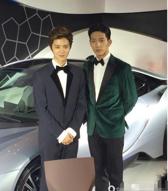 关晓彤和井柏然同框,鹿晗这秘密终于被捅破,格