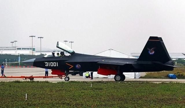 歼31成巴基斯坦最爱 苏57出口压力更大 德却要