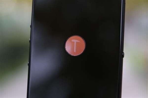 完秒华为P20!老罗:锤子R1拍照比iPhone好两倍