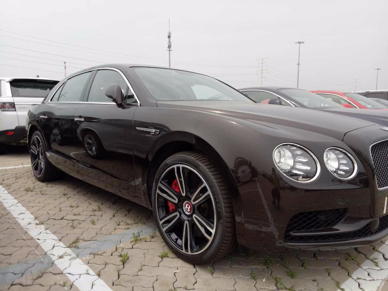 2017款宾利飞驰顶配欧规哈瓦那棕全国仅一台天津现车报价