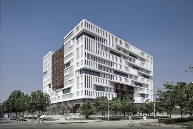武汉理工大学南湖校区图书馆,楚风汉韵的现代