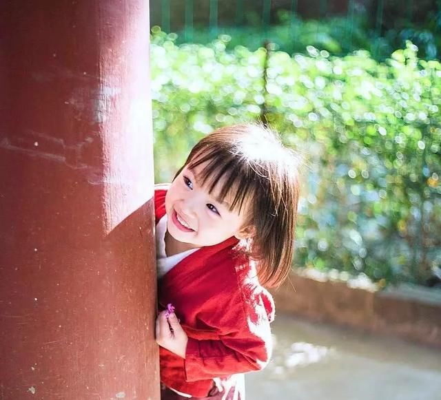 杨幂刘恺威女儿近照曝光,4岁的"小糯米"比杨幂还美!