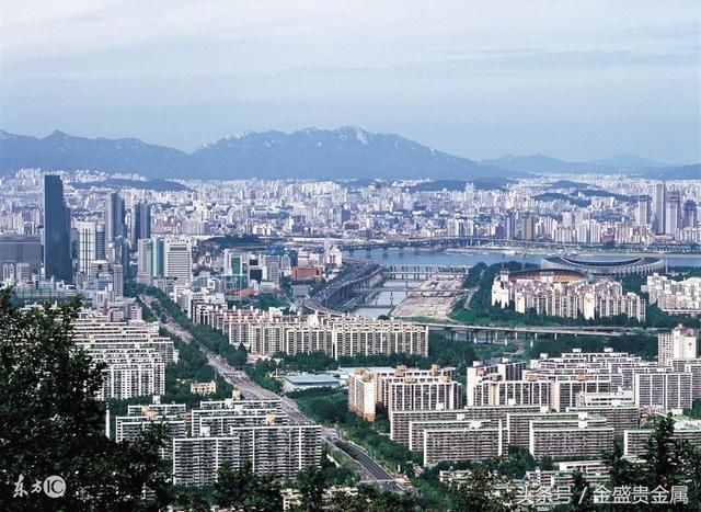 韩国靠什么成为全球第11大经济体,超越俄罗斯