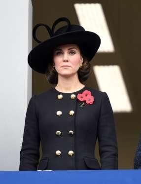 凯特王妃的日常穿搭 网友:那一件2000英镑的衣