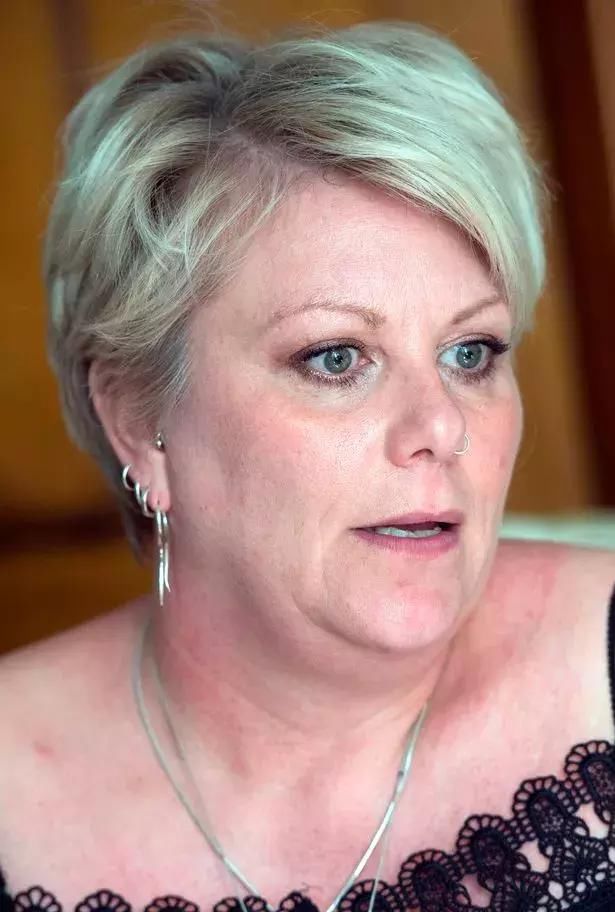 他送重病不治的妻子去瑞士安乐死,回来之后却