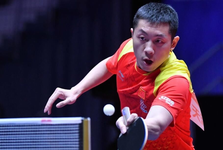 世乒赛,中国乒乓球男队横扫巴西,马龙展示完美