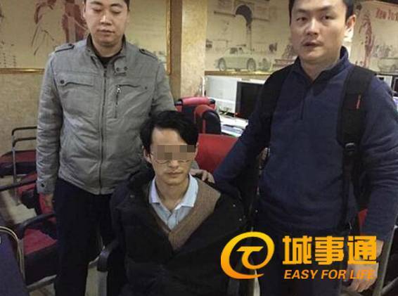兄弟劫匪连抢3家店被抓 郁闷哀叹“杭州没现金” 兄弟劫匪连抢3家店被抓 郁闷哀叹“杭州没现金”