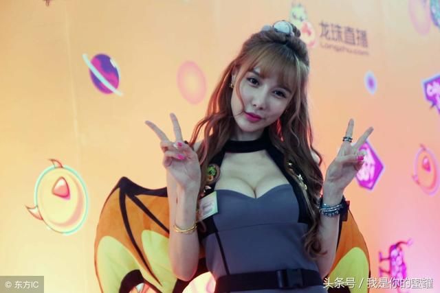 2018斗鱼主播收入500强:冯提莫145万排第二,