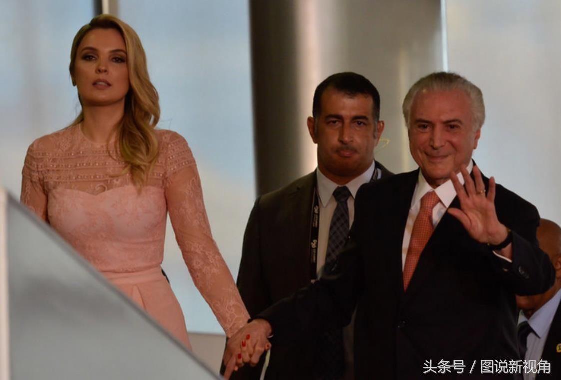 马克龙比妻子小24岁,巴西总统比妻子大44岁,夫
