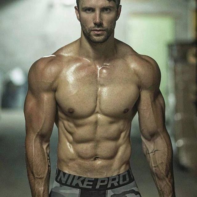 健身房初级新手如何练胸肌?别慌,这套计划为你