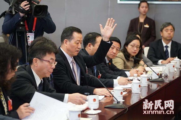 李飞康:建议对公共场所、学校、幼儿园的空气