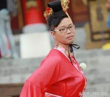 《极限挑战》6位成员的古装照:黄磊辣眼睛,张