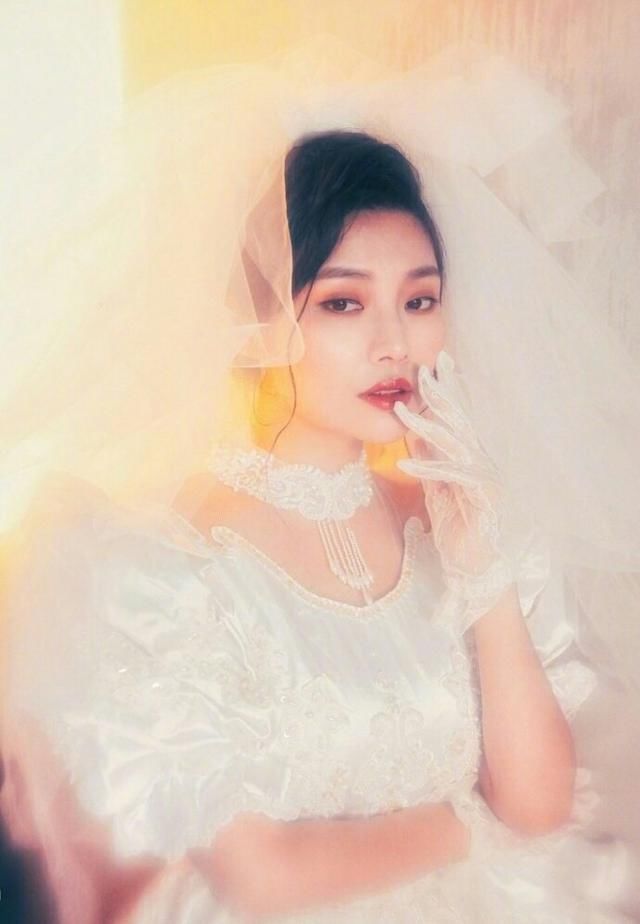 失恋后,我们总爱问,忘记一个爱过的人,要多久?