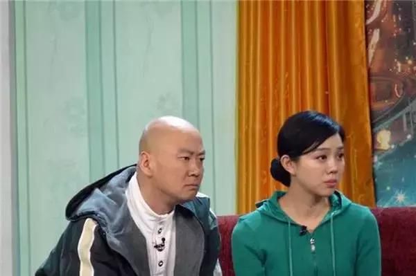 帮李小璐出轨打掩护,绿了贾乃亮!又被宋丹丹潜