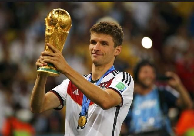 冲破世界杯第1奇迹!梅西C罗靠边站,当世仅2人