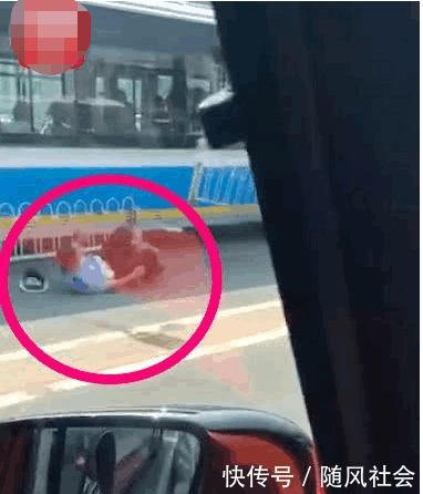 瘾君子开奥迪R8撞交警后逃逸 现身后哭泣坦