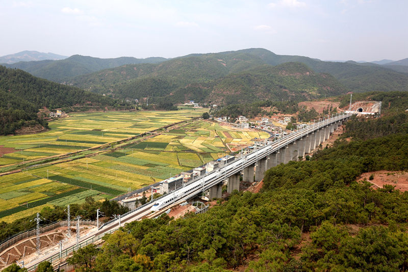 通车在即 昆广大铁路开始联调联试