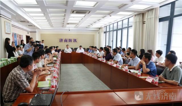 济南绿促会筹备组发放《绿色行动100句》啦!快