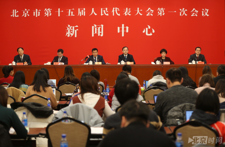 市教委:北京新增2.8万余个学位解决入园难 市教委:北京新增2.8万余个学位解决入园难