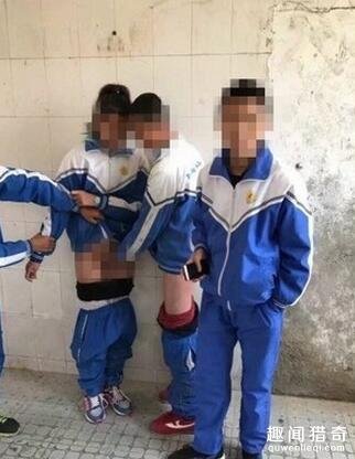 气愤!又见校园霸凌事件:4男生欺负一女同学,揉胸还脱裤摸下体 气愤!又见校园霸凌事件:4男生欺负一女同学,揉胸还脱裤摸下体