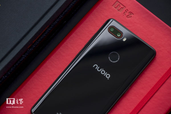 【it之家评测室】努比亚z18mini开箱图赏:全能"小钢炮"