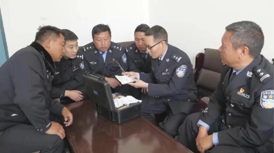 普格县构建“1+5+34”毒品毛发检测体系(图1) 普格县构建“1+5+34”毒品毛发检测体系(图1)