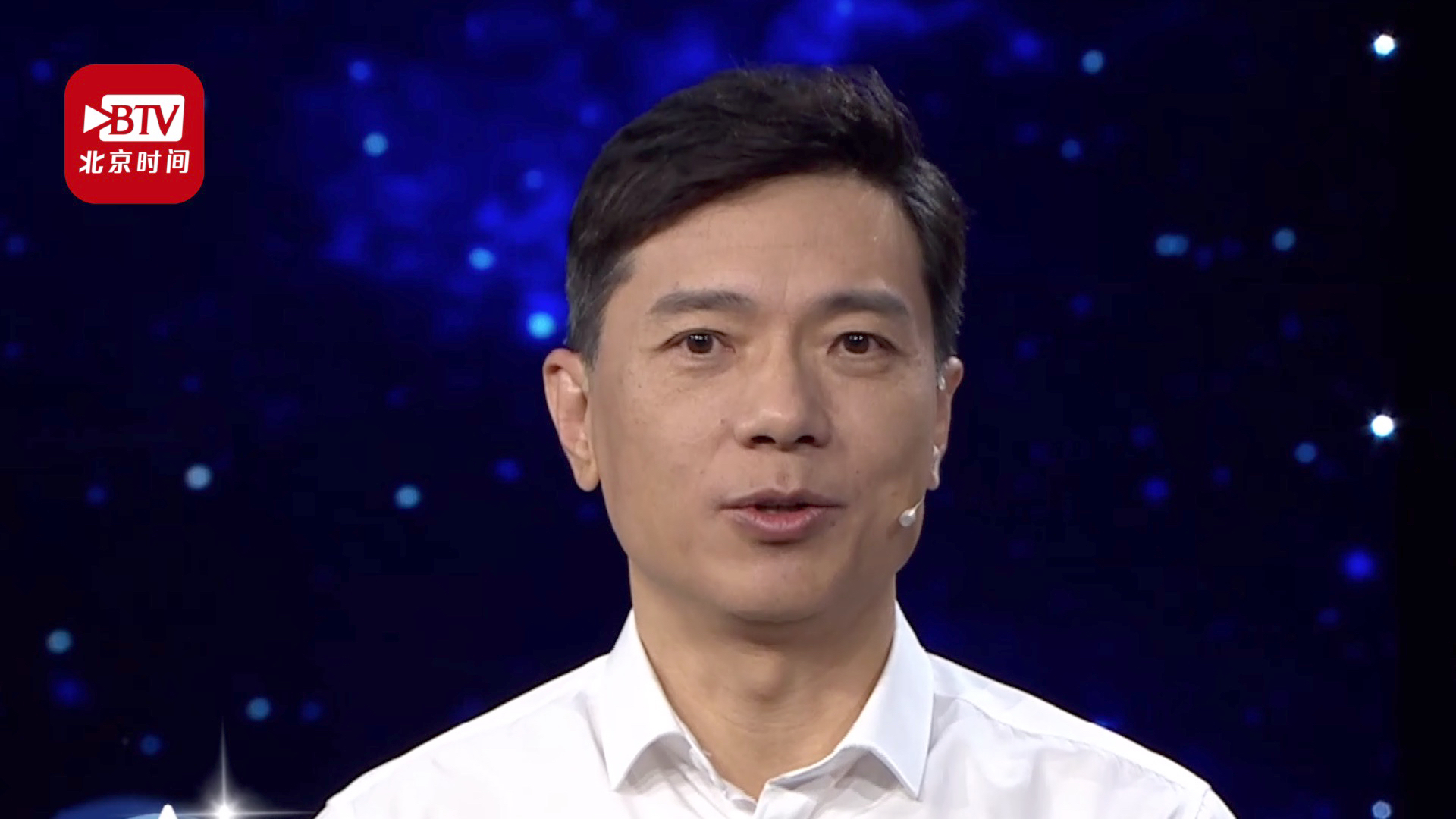 李彦宏再谈坐无人车吃罚单：从那以后政策法规允许无人车公开路测