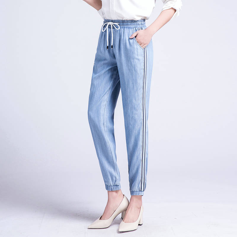 女人一定不要衬衫搭配牛仔裤,掉档次!瞧瞧她们