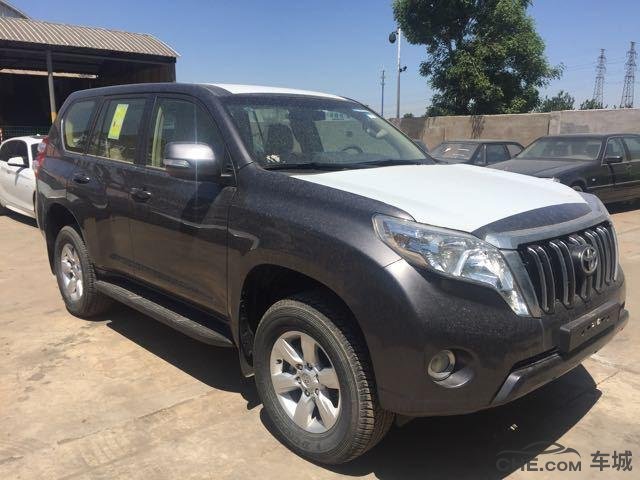 柴油版普拉多3.0最新报价 现车手续齐可分期办理